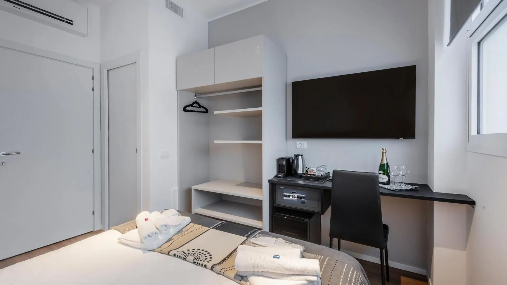 Bnbutler - Inbrera Suites - Giulianova, 1 Milan