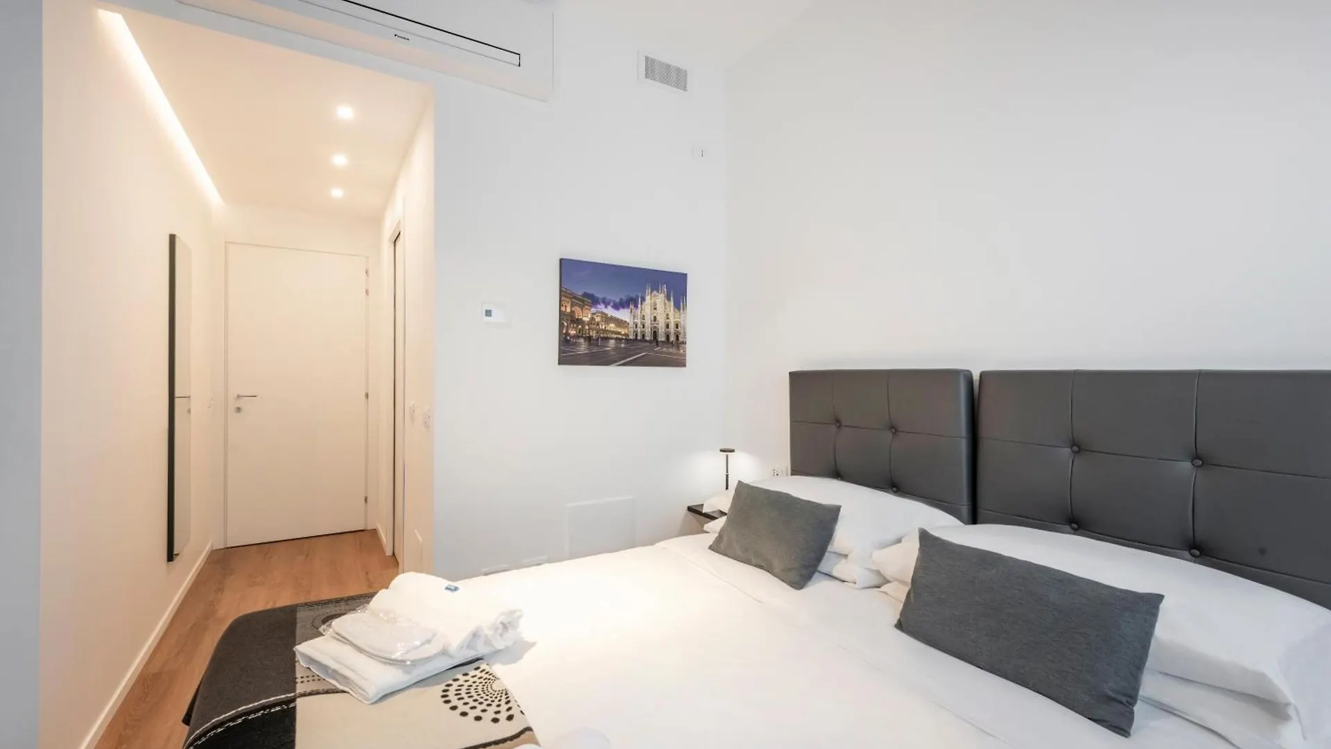 Guest house Bnbutler - Inbrera Suites - Giulianova, 1 Milan